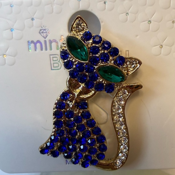 Cute and Colorful Cat Brooch (one) - Picture 3 of 7